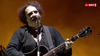 Robert Smith on writing The Cure&#39;s &quot;Doing The Unstuck&quot;, it wasn&#39;t as high tempo as we now know it!