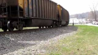 preview picture of video 'Norfolk Southern Coal Drag Passing Through Ithaca, NY'