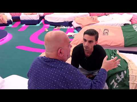 Juxhini kërkon të flasë me Ilirin, banori: Të lutem më lë të qetë…