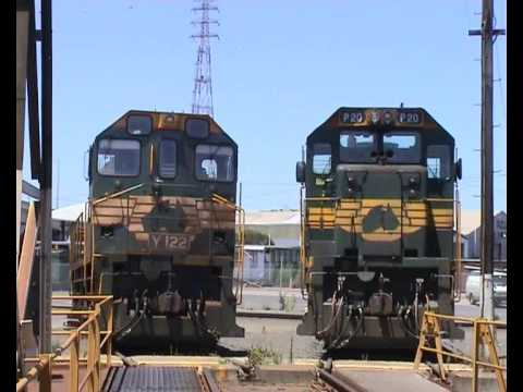 21 units in 2 minutes : Australian trains and railroads