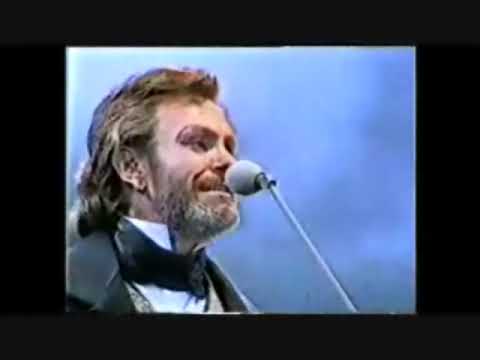 download lagu mp3 mp4 Jeff Layton Singer, download lagu Jeff Layton Singer gratis, unduh video klip Jeff Layton Singer