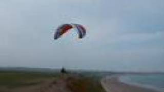 preview picture of video 'Nairn Ferrier paragliding fine tuning rider soaring, May 2008'