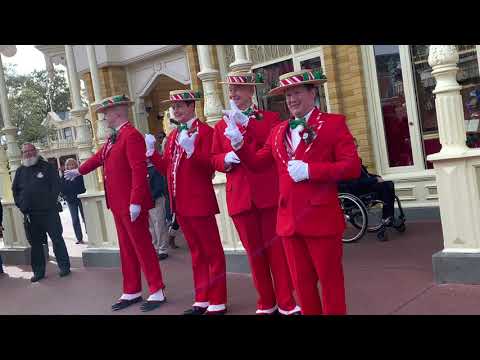4K DAPPER DANS Disney World Magic Kingdom CHRISTMAS SONGS 2022 BARBERSHOP QUARTET Walt Disney World