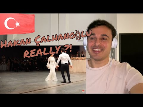 Italian Reaction to 🇹🇷  Hakan Çalhanoğlu Dűgűn ZEYBEK