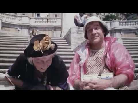 I NUOVI MOSTRI. (Episodio Mammina e mammone) Nerina Montagnani, Ugo Tognazzi