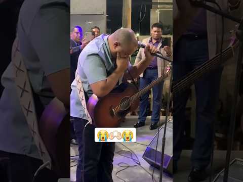 Gerson Rufino Chora Ao Cantar EU SÓ QUERO ADORAR #shorts