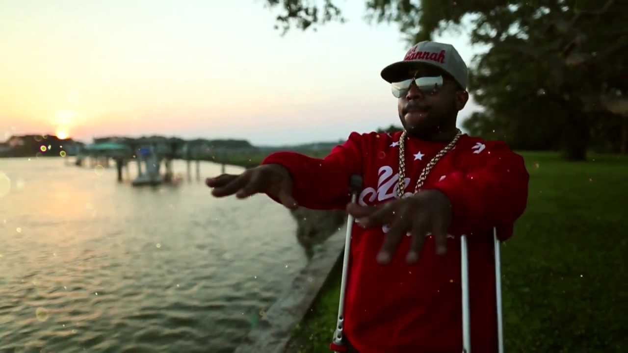 Big Boi ft Sleepy Brown – “The Thickets”