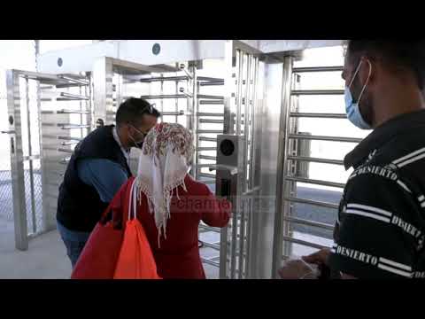 Top Channel/ Shembet kampi i refugjatëve/ Greqia shkatërron strukturën famëkeqe që mbipopullohen