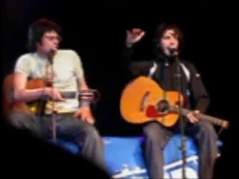 Flight of the Conchords - Hiphopopotamus vs. Rhymenoceros at Late 'n' Live (2003)