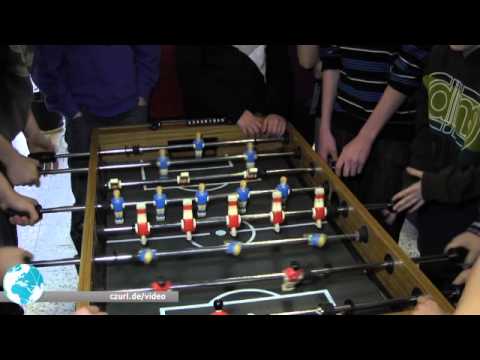 VSE spendet Kicker an GHS Eicklingen