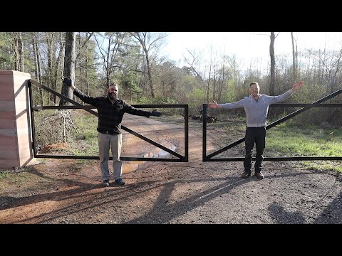 Finishing the Automatic Gate with Rammed Earth Pillars - Vlog 60