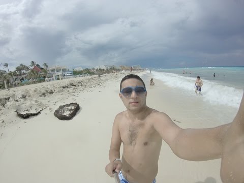 Mexico 2015 - Part 1 - CRAZY BIG WAVES + CHIZEN IZA!