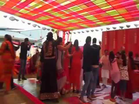 singerajaymukesh ledis sangeet(sindhi laada)