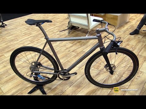 2017 Moots Bike with Shimano Metrea Groupset - Walkaround - 2016 Interbike Las Vegas