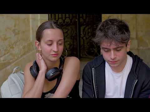 Cinco botones — Trailer (English)