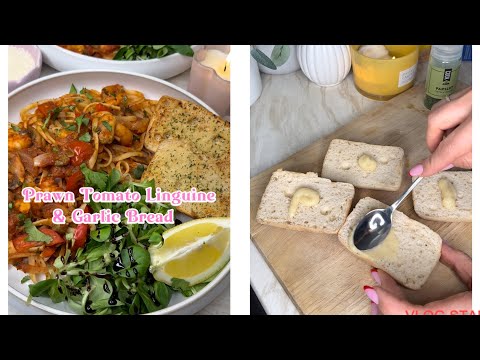 Prawn tomato linguine and garlic bread / Slimming world edition