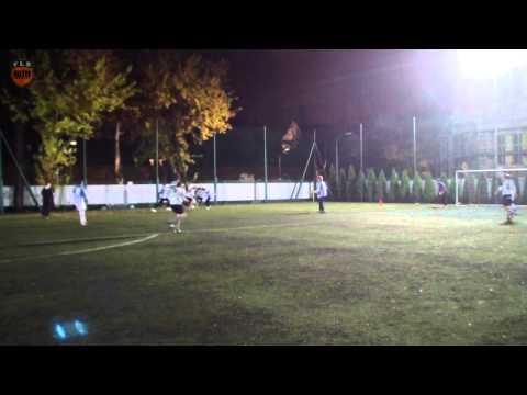 9. tydzień: DTW-Galacticos - ZOO Ży-rafa (FLS Jesień 2013)