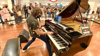 Vanessa Carlton A Thousand Miles (Piano Shopping Mall)