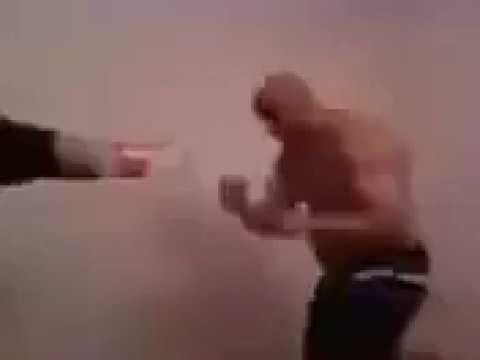 Workout with plastic bottle 1 - Hungarian prison