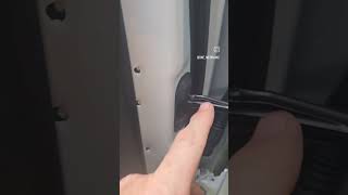 Ford Escape door issue