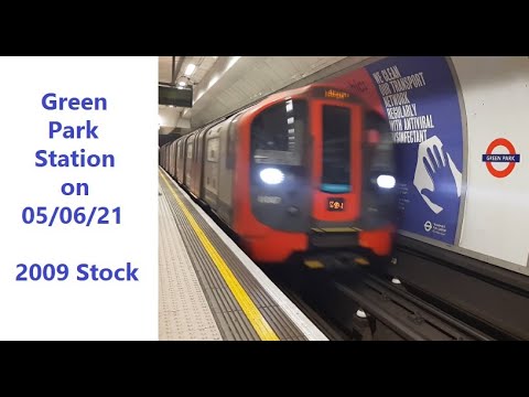 Victoria Line Green Park Station Observations on 05/06/21 - 2009 Stock