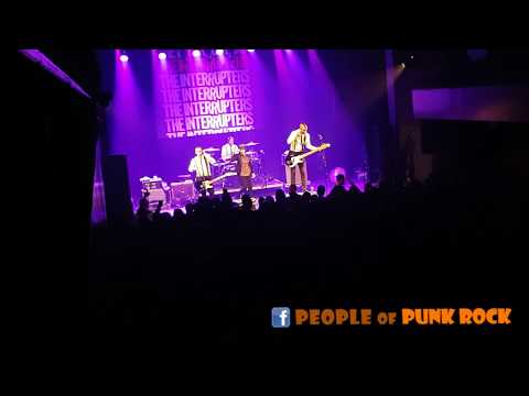 THE INTERRUPTERS - Free Bird (Lynyrd Skynyrd) [4K] @ Club Soda, Montréal - 2017-12-03