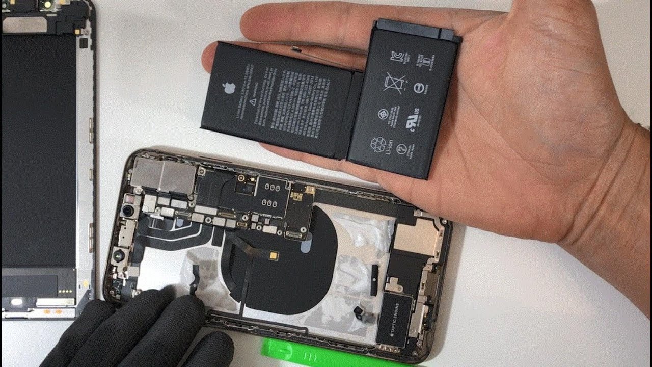 How to Replace the Battery on a iPhone XS Max