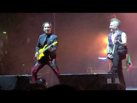 Neil Zaza "I'm Alright" One Silent Night show Akron 12-18-21