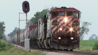 preview picture of video 'BCOL 4608 East, a C40-8M, Near Genoa, Illinois on 6-25-2013'
