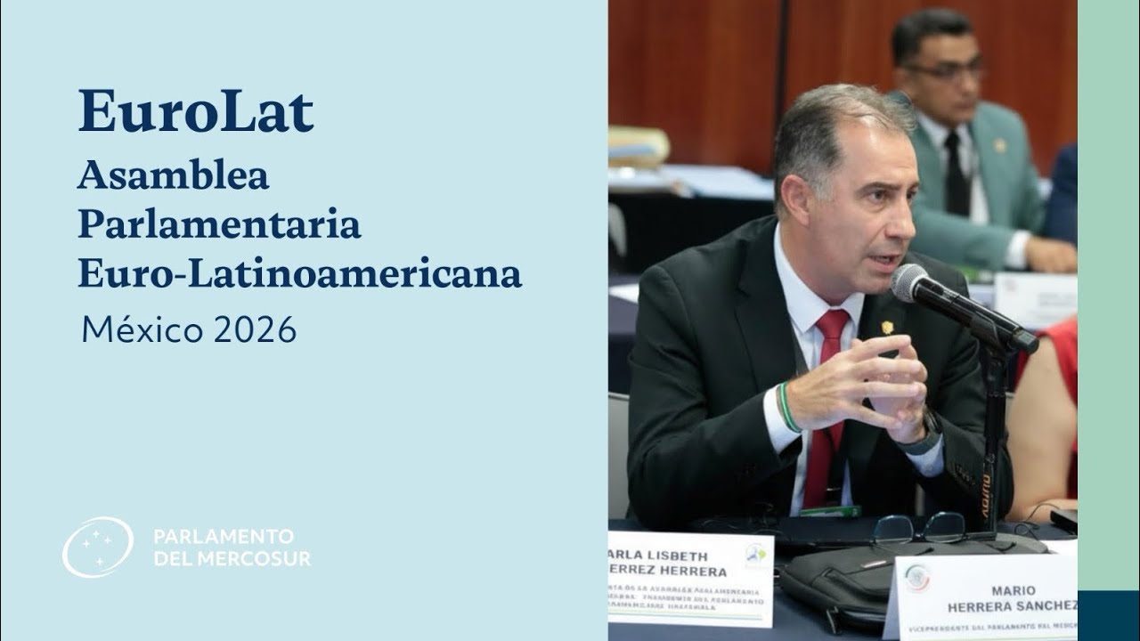Mario Herrera discura en EuroLat