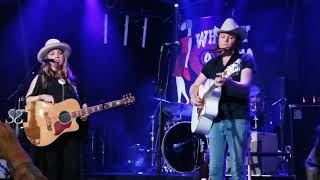 Sunny Sweeney and Tennessee Jet sing Sweet Carolina