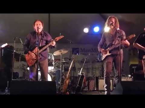 Denny Laine - Swinging Steaks - Finale - Live and Let Die - Band on the Run- DSCN0080