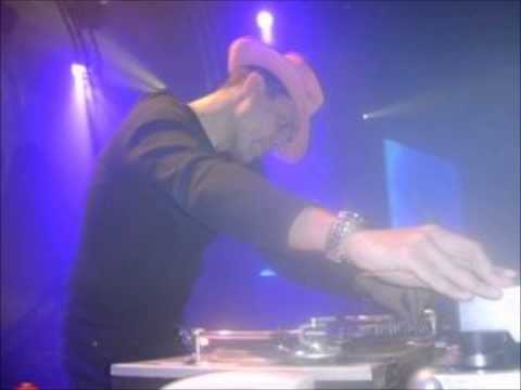 Sami Dee Radio FG 2002