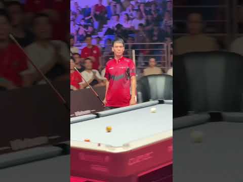 Do Khai of Vietnam having some fun with Efren Reyes #efrenreyes #efren #billiards #shorts