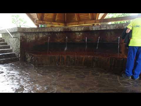 7/6 A kovásznai Elvira borvizek/The Elvira springs from Covasna/Apele minerale Elvira din Covasna.