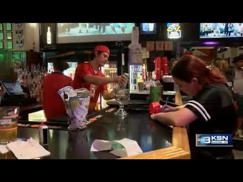 Wichita sports bars busy again for Sunday Night Football