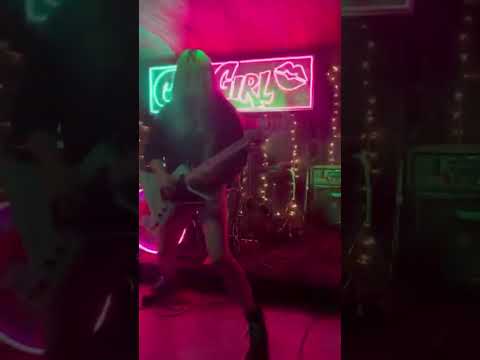 Kozy Kozette - Guitar Goddess!