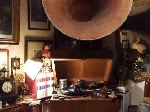 "Down by the Vinegar Woiks" played by Nathan Glantz & Orch