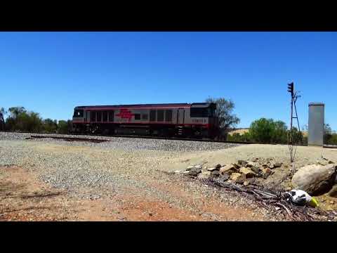CSR 013  is stranded at TOODYAY WEST, 30 December 2025. Down trains pass on the bi-directional line.