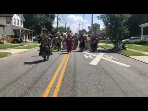 QCSB "When You're Smiling" - 2019 Magnolia July 4th Parade