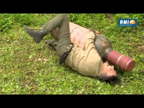 Man VS wine - Groland - CANAL+