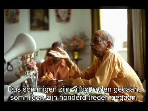 Prabhupada 0198 Geef deze slechte gewoontes op en chant op deze kralen de Hare Krishna mantra