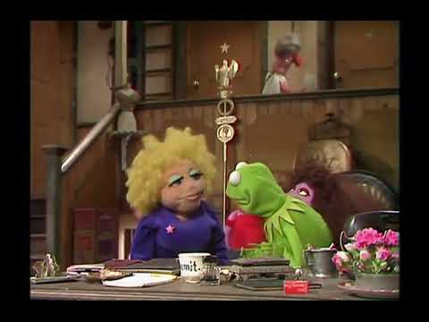The Muppet Show - 320: Sylvester Stallone - Backstage #1 (1979)