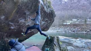 Video thumbnail of Fake pamplemousse, 8a. Brione
