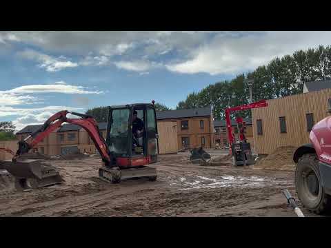 Video: Kubota KX019-4 minigraver 1