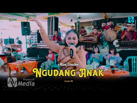 NGUDANG ANAK DI SKOB MUSIC 99 ( ATUN SINDEN ) JANUR KUNING NYELLL KABEH JOGET