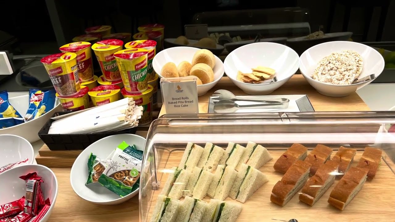 Singapore Airlines SilverKris Lounge