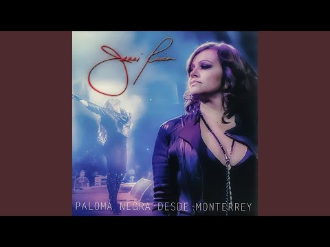 Sufriendo a Solas (En Vivo)