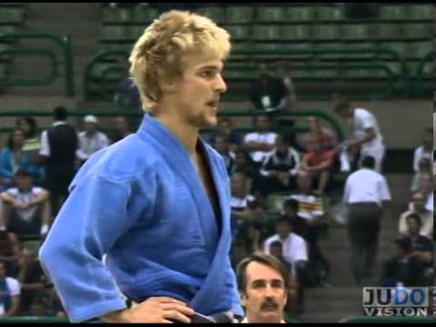 JUDO 2005 World Championships Cairo: Ludwig Paischer (AUT) - Revazi Zintiridis (GRE)