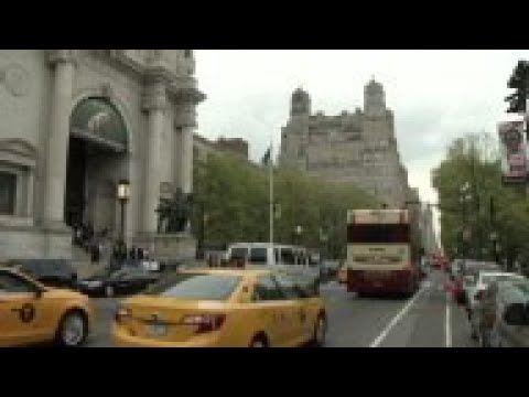 Salman Rushdi, other members of PEN on awarding Charlie Hebdo with award for courage